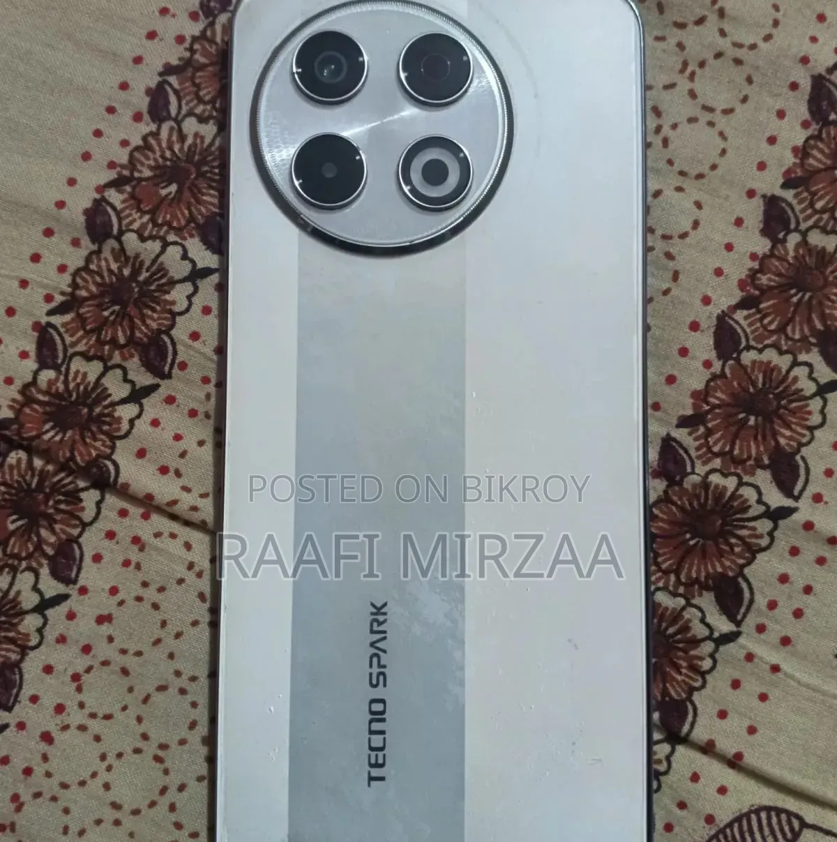 নিউ টেকনো স্পার্ক ৩০ প্রো ১২৮ জিবি হোয়াইট