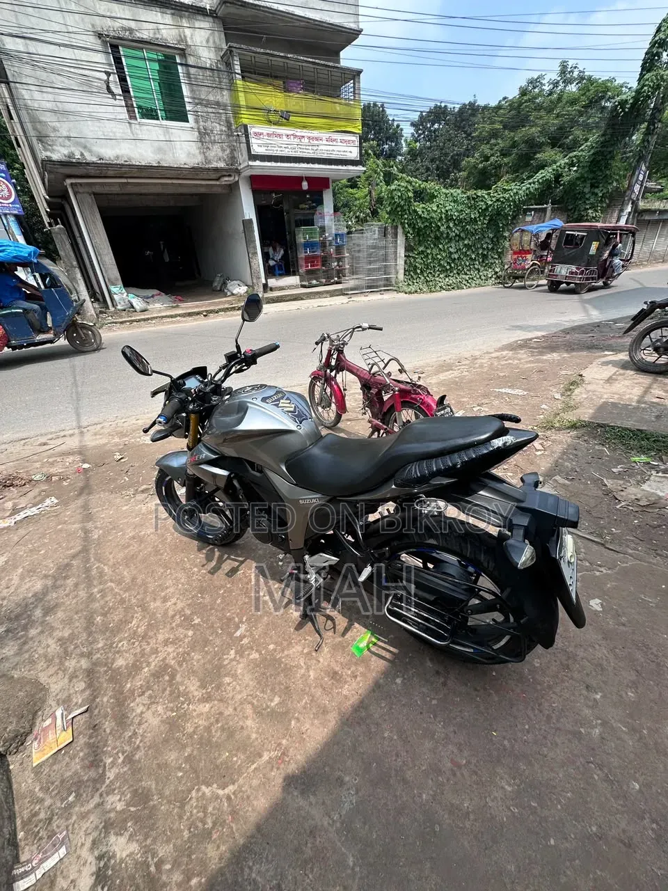 Suzuki 2021 Silver