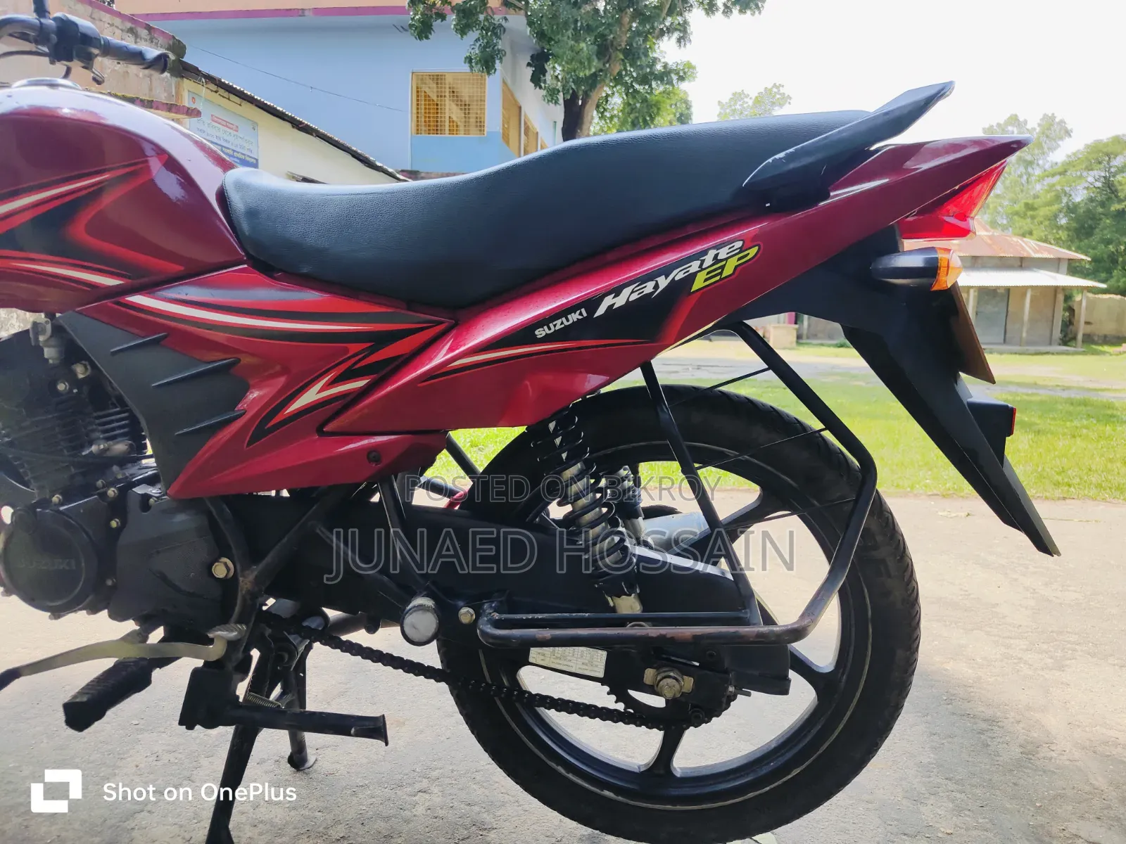 সুজুকি হায়াতে ইপি ২০২২ লাল
