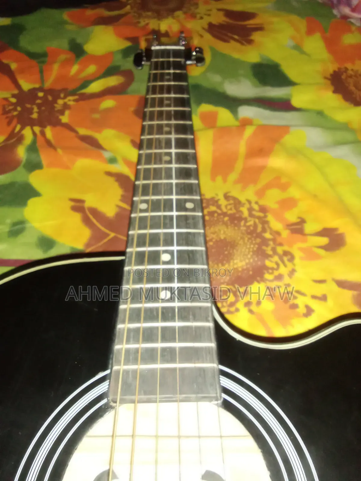 Guitar for Sale, Please Inbox