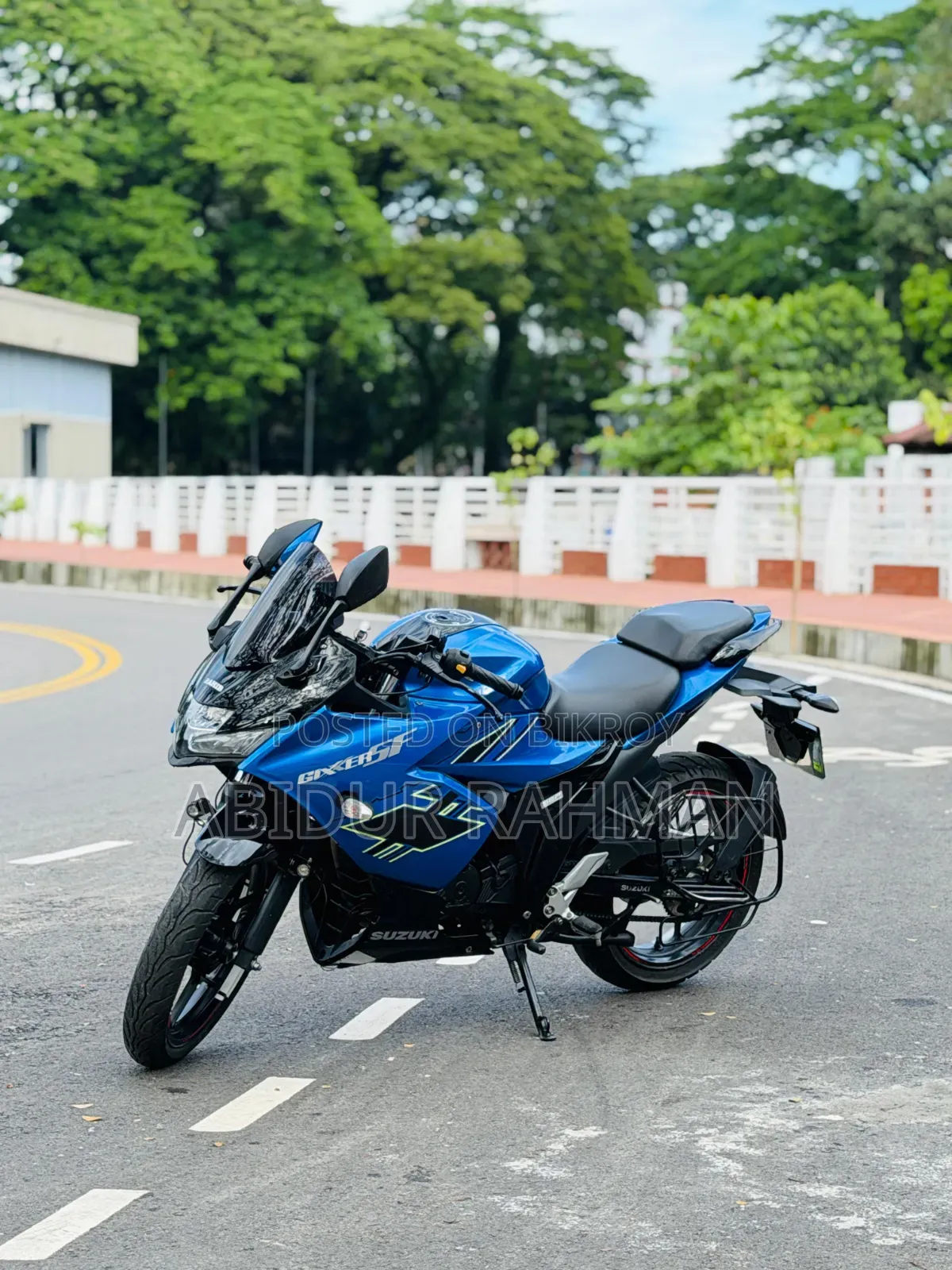 সুজুকি জিক্সার এসএফ ২০২২ নীল