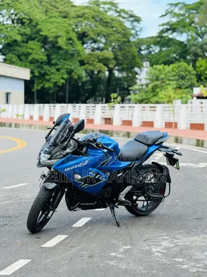 সুজুকি জিক্সার এসএফ ২০২২ নীল