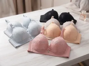 Women’s Floral Lace Padded Bra – Full Coverage Wireless Comfort Bra