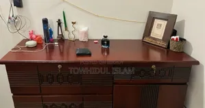 মালয়েশিয়ান কাঠের আলমারি বিক্রয় হবে | ৪.৫×৪×১.৫ ফিট |