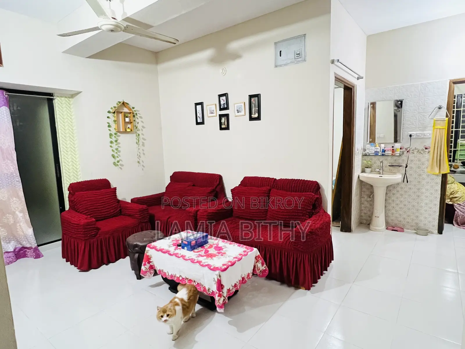 6 Seats Sofa