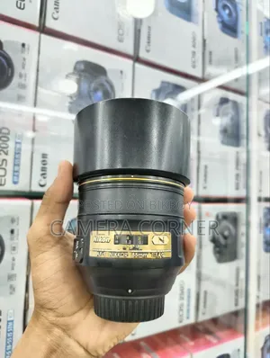 Nikon 85mm 1.4 Lens