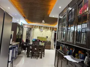 3bdrm Apartment in Used Flat For Sale, Basundhara for sale