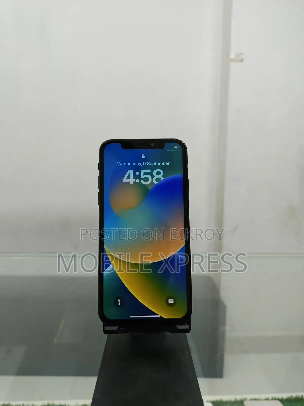 অ্যাপল আইফোন এক্স ২৫৬ জিবি ব্ল্যাক