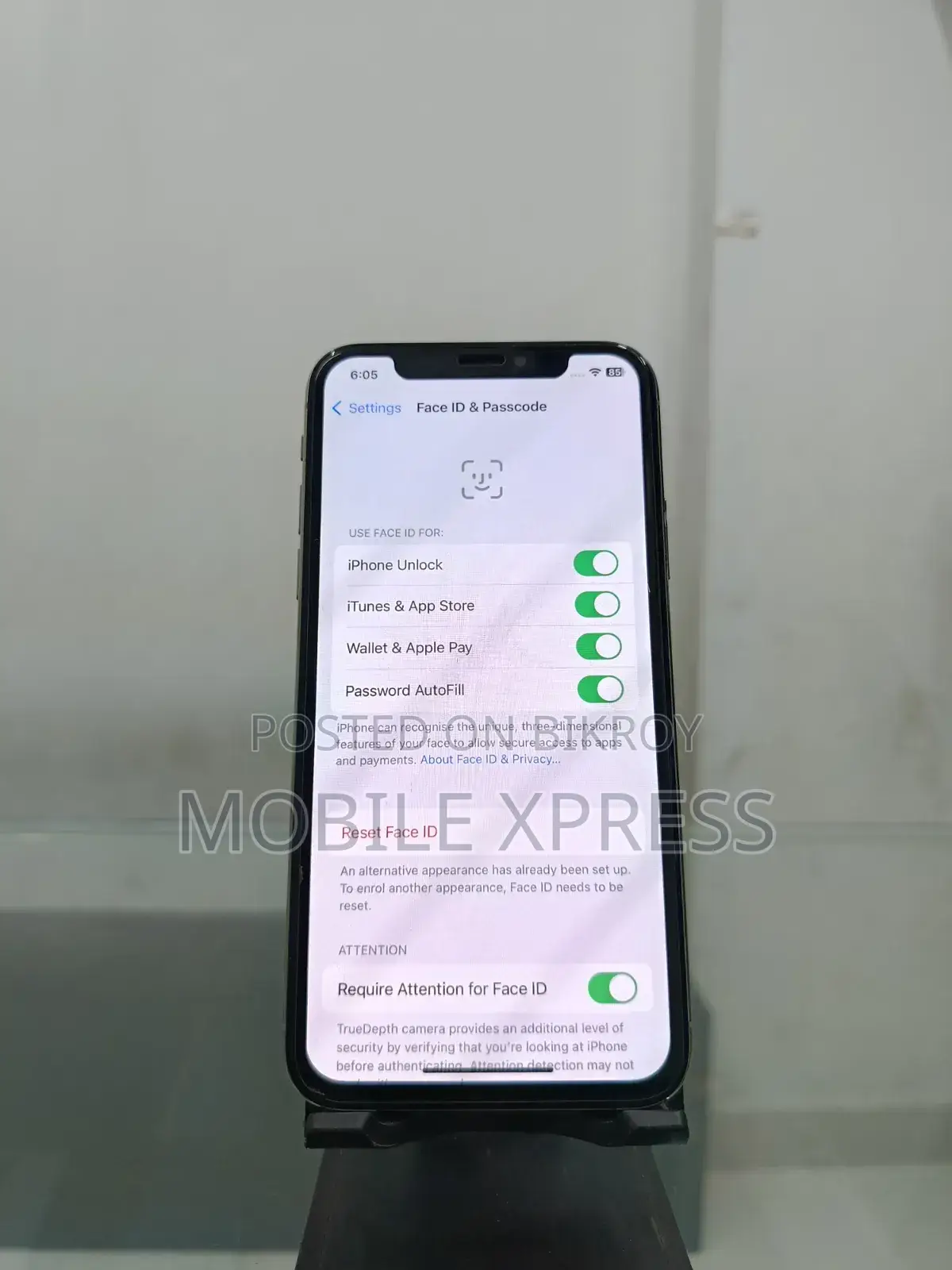 Apple iPhone X 64 GB White