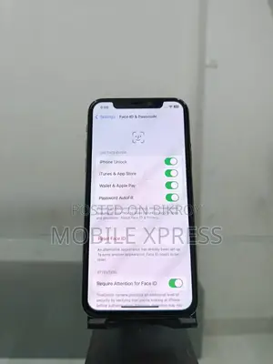 Apple iPhone X 64 GB White