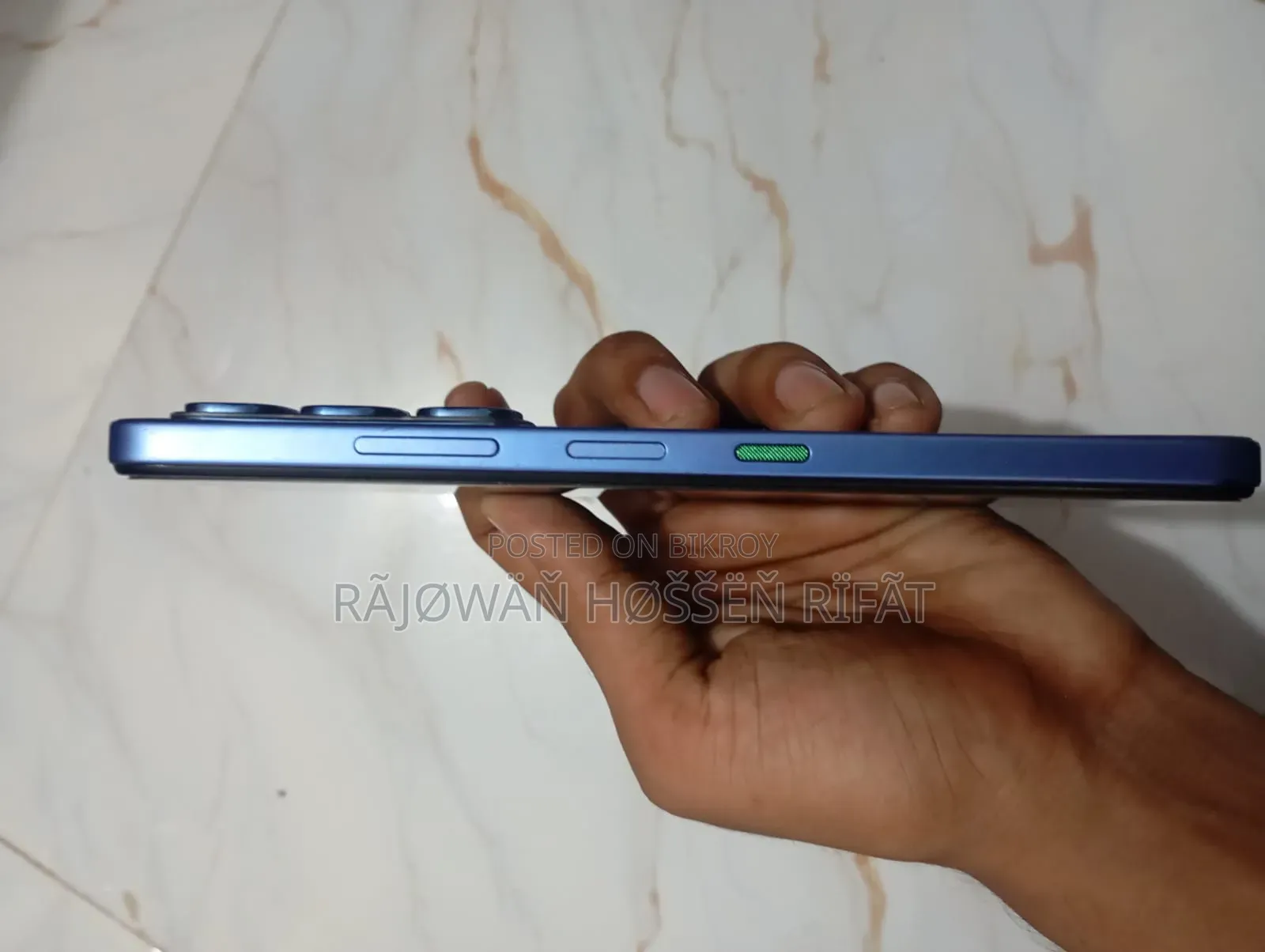নতুন ইনফিনিক্স হট ৬০আই ২৫৬ জিবি নীল