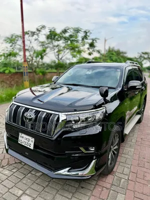 Toyota Land Cruiser Prado 2018 Black