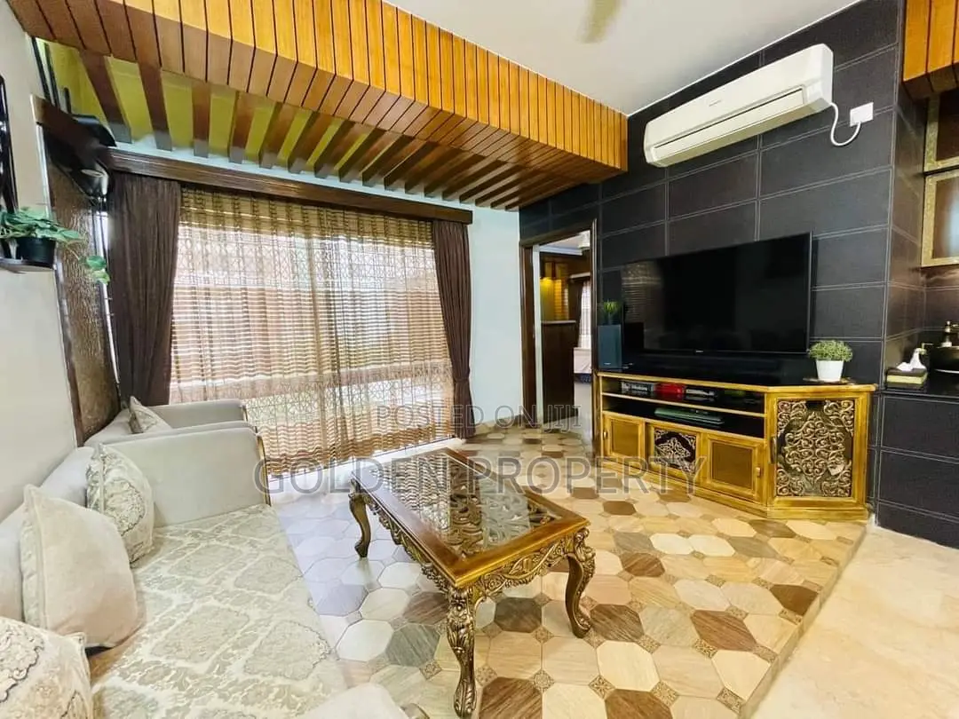 4bdrm Apartment in Bashundhara South, Basundhara for sale