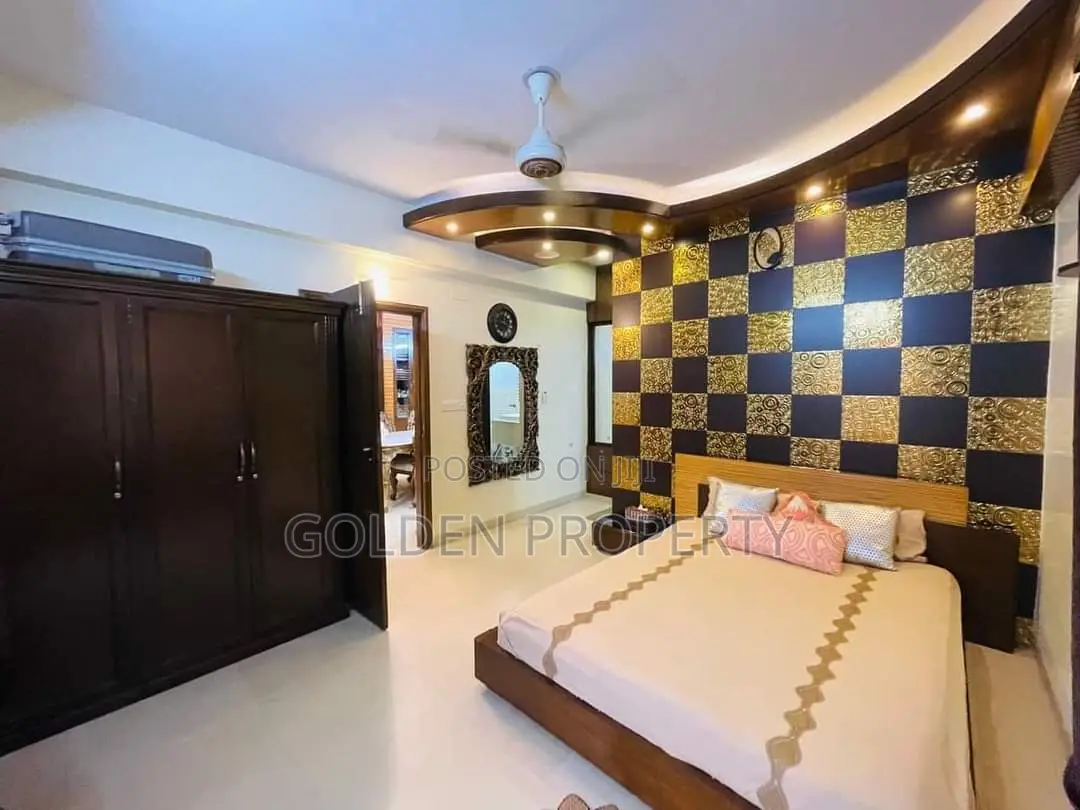 4bdrm Apartment in Bashundhara South, Basundhara for sale
