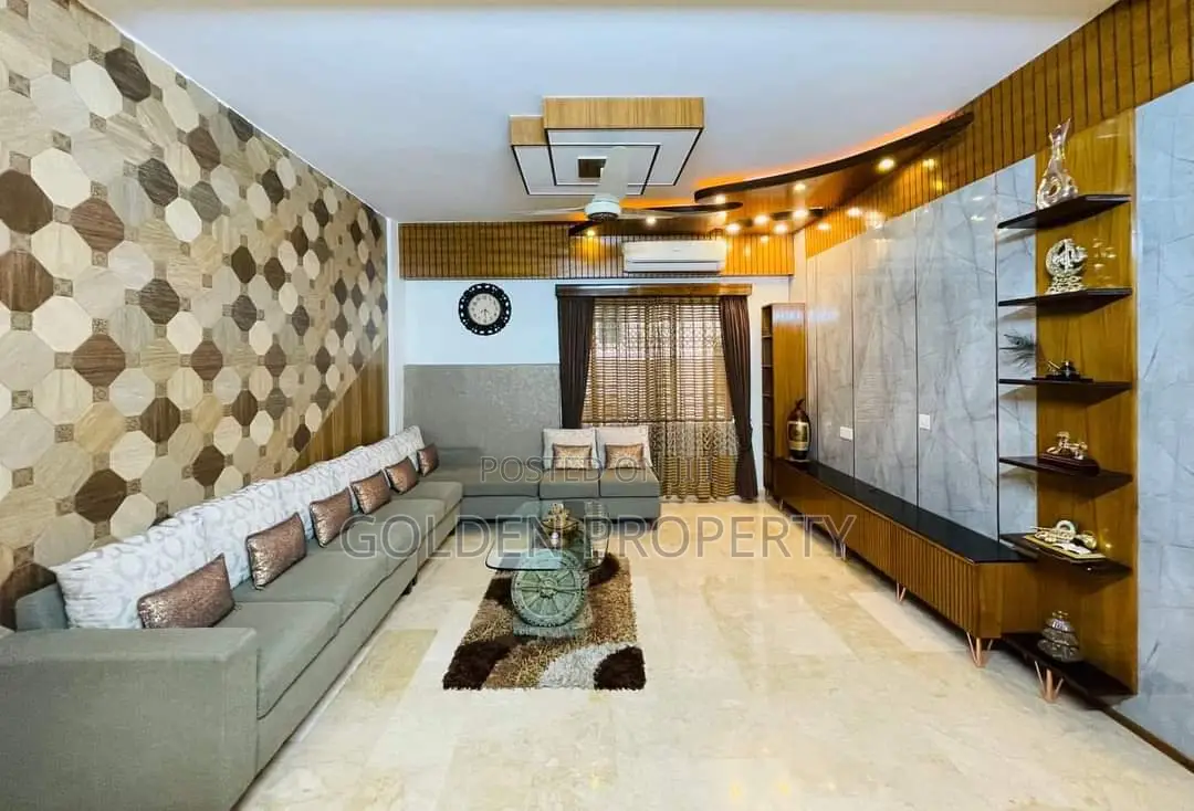 4bdrm Apartment in Bashundhara South, Basundhara for sale