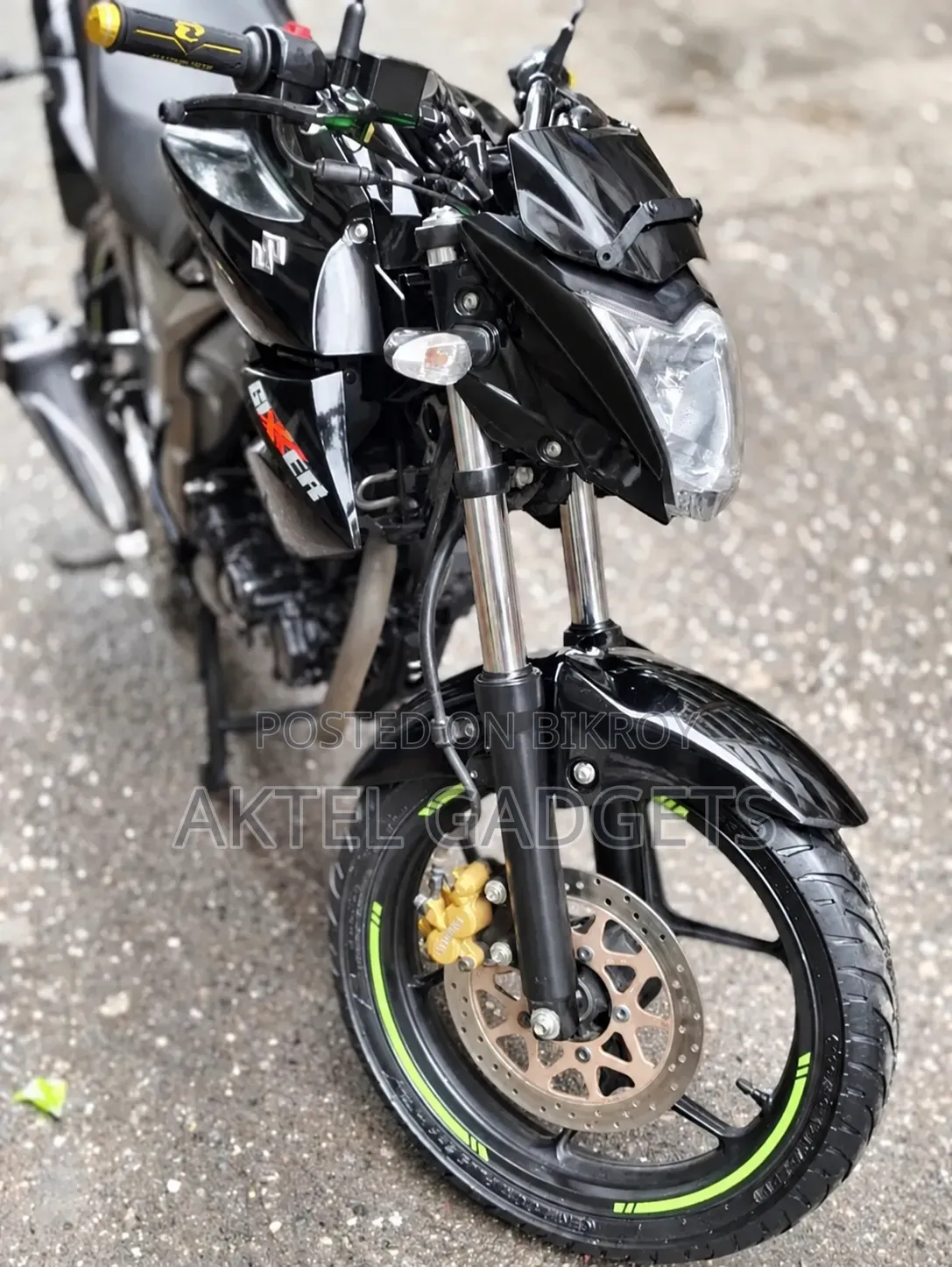 সুজুকি জিক্সার ২০২৩ ব্ল্যাক