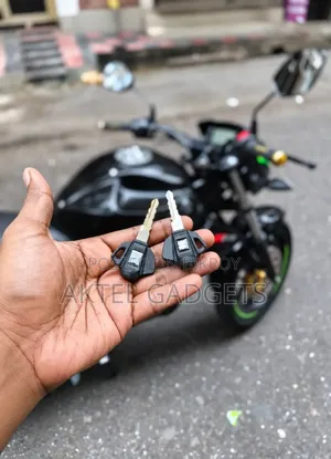 সুজুকি জিক্সার ২০২৩ ব্ল্যাক