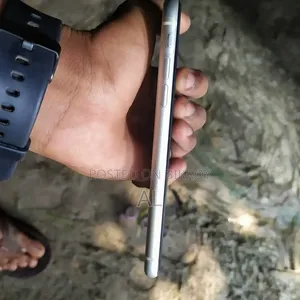 Apple iPhone 11 128 GB White