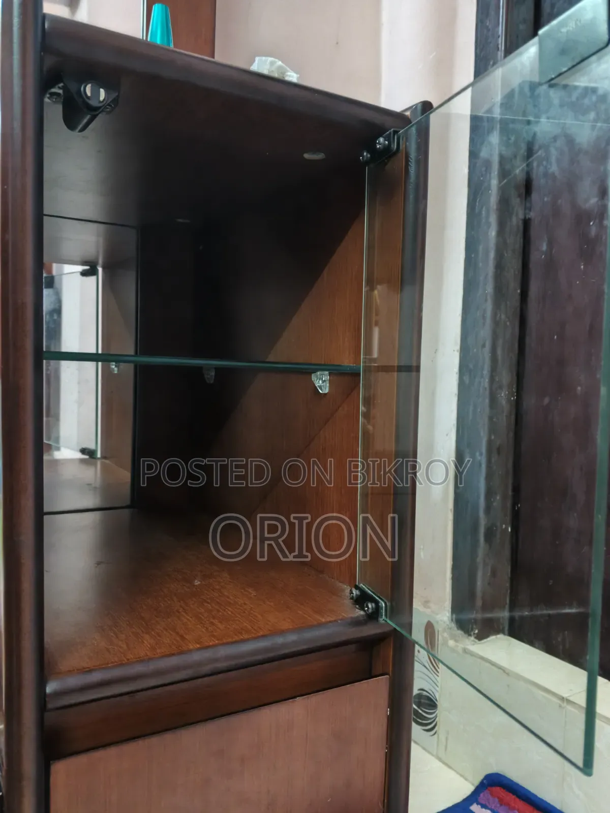 Regal Dressing Table
