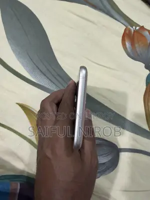 স্যামসাং গ্যালাক্সি জে৭ ১৬ জিবি গোল্ড