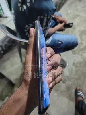Realme 128 GB Silver