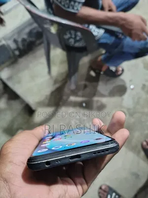 Realme 128 GB Silver