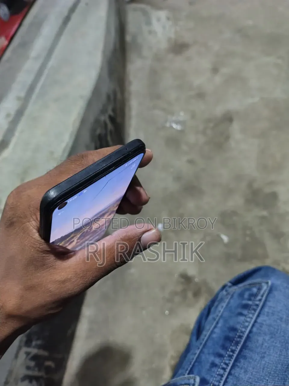 Realme 128 GB Silver