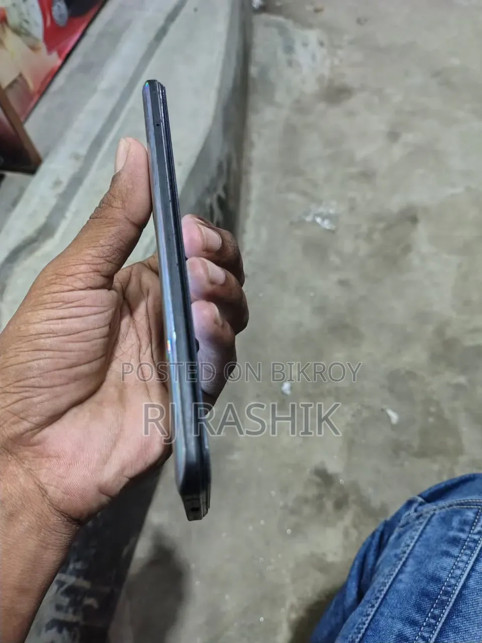 Realme 128 GB Silver