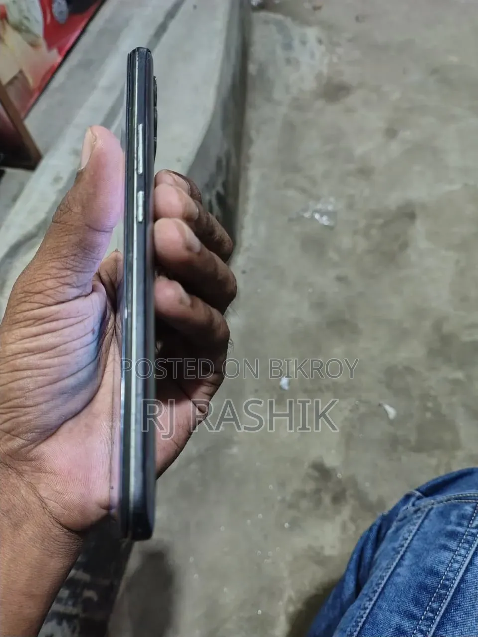 Realme 128 GB Silver