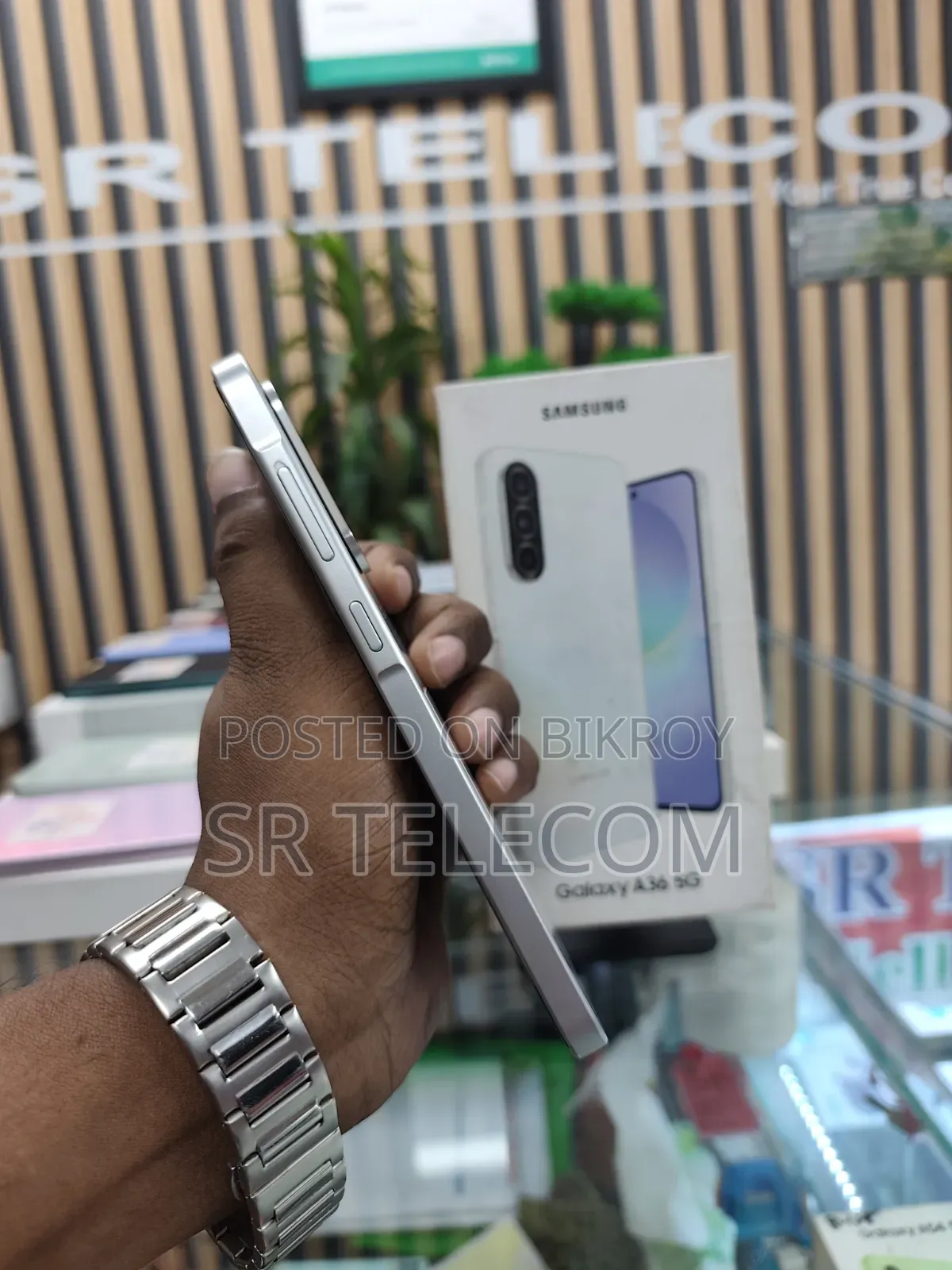 স্যামসাং গ্যালাক্সি এ৩৬ ২৫৬ জিবি সাদা