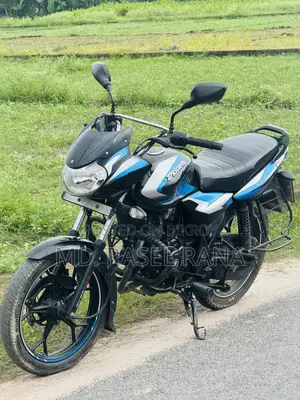 নতুন বাজাজ ডিসকভার ১১০ ২০২২ ব্লু