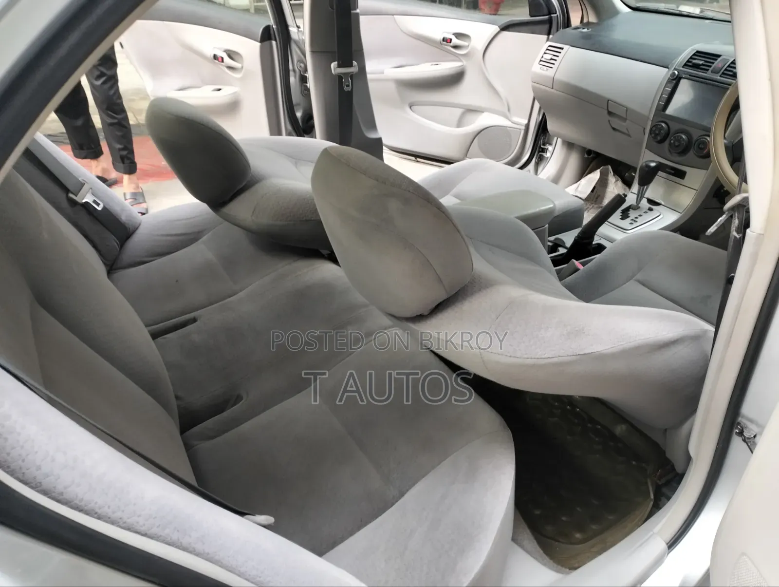 Toyota Axio 2009 Silver