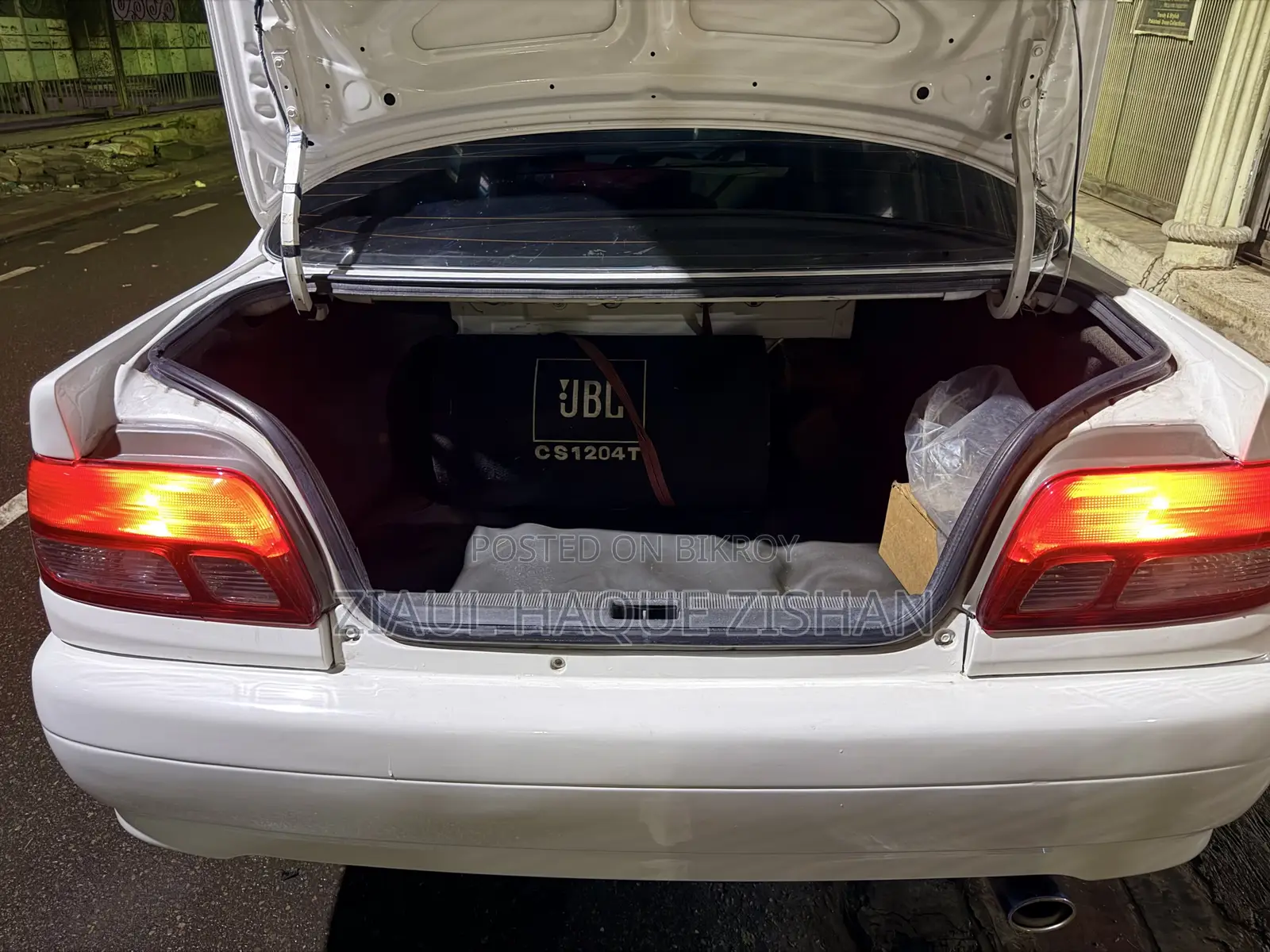 Toyota Carina 1.5 Front-Wheel Drive Sedan 2001 White