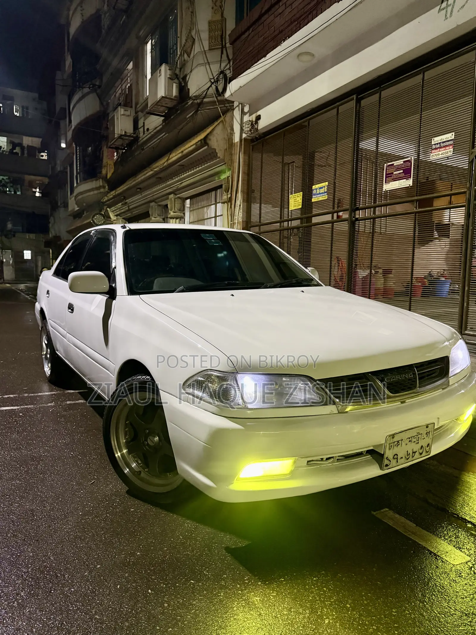 Toyota Carina 1.5 Front-Wheel Drive Sedan 2001 White