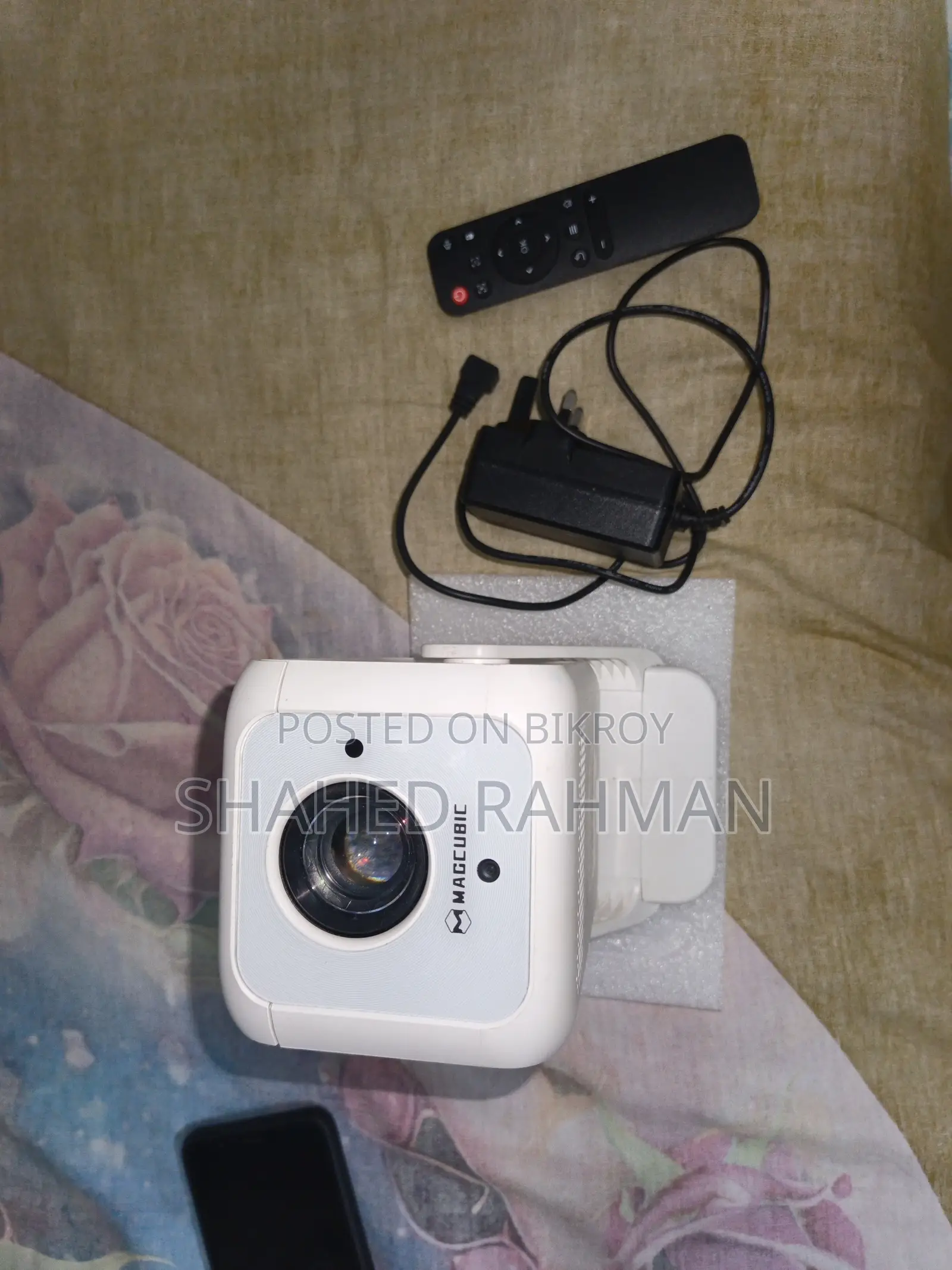 Magcubic HY310X Mini Android Projector