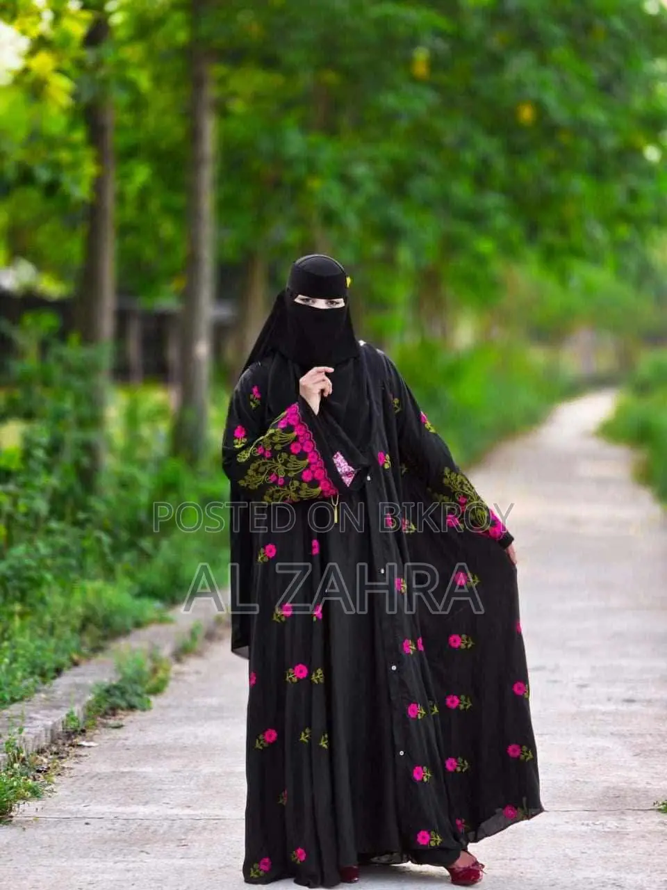 ভাইরাল গোলাপ বোরখা