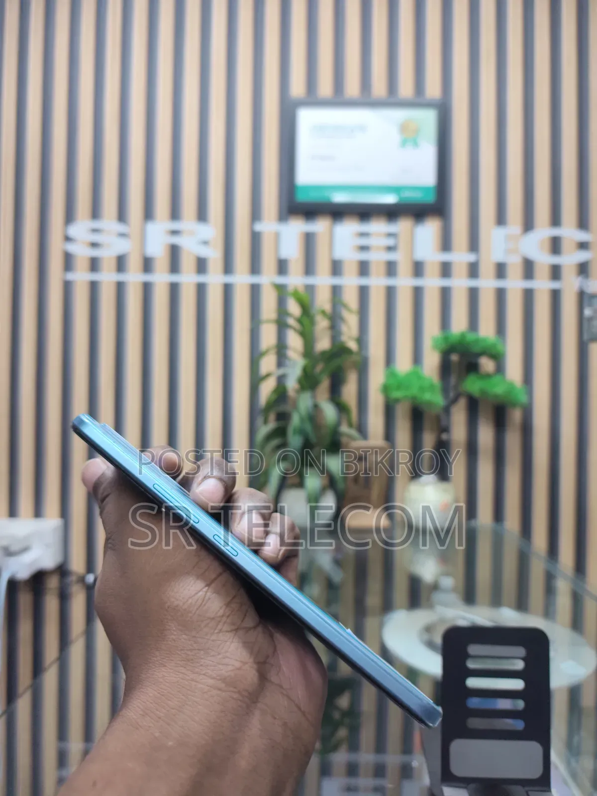 Vivo Y75 128 GB Blue