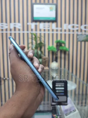 Vivo Y75 128 GB Blue