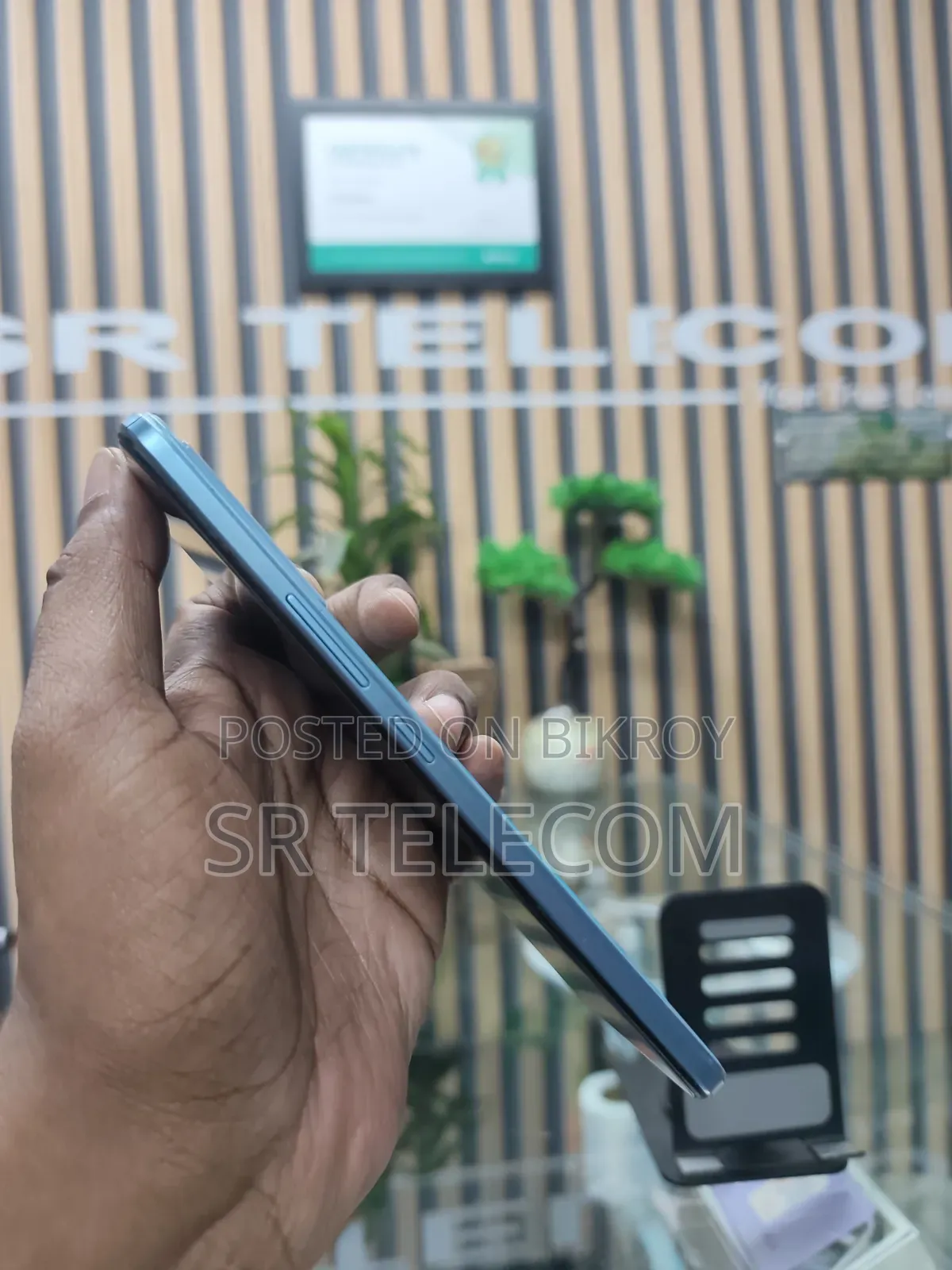 Vivo Y75 128 GB Blue
