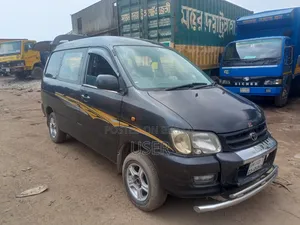 Toyota Noah 2.0 All-Wheel Drive (8 Seater) 2003 Black