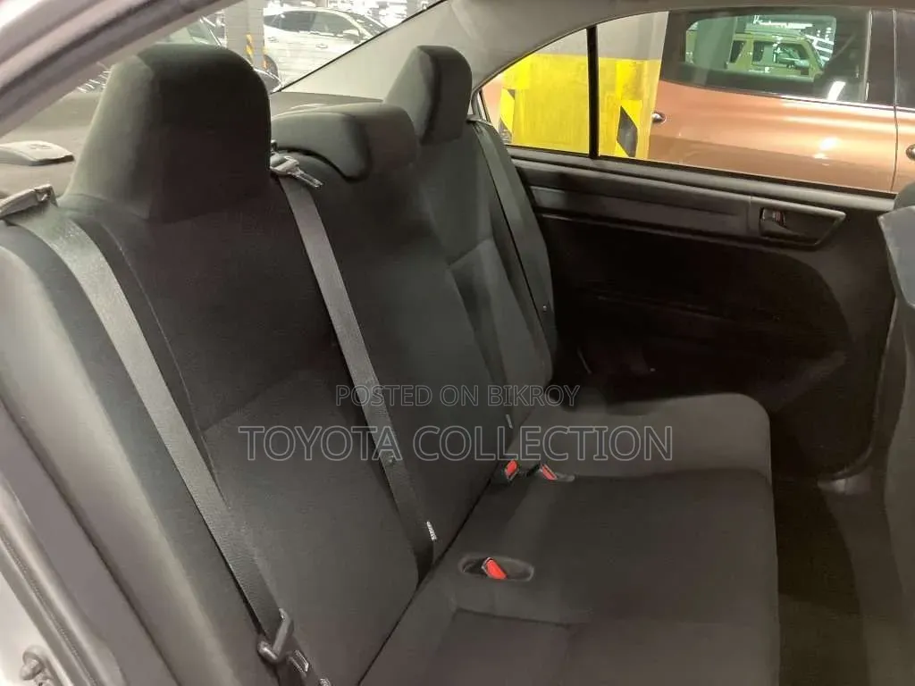 Toyota Axio 2021 Silver