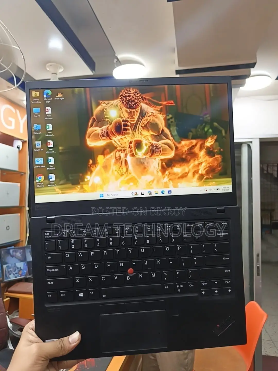 ল্যাপটপ লেনোভো থিংকপ্যাড এক্স১ কার্বন ৮জিবি ইন্টেল কোর আই৫ এসএসডি ২৫৬জিবি