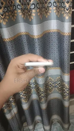 Apple iPhone 6s 64 GB