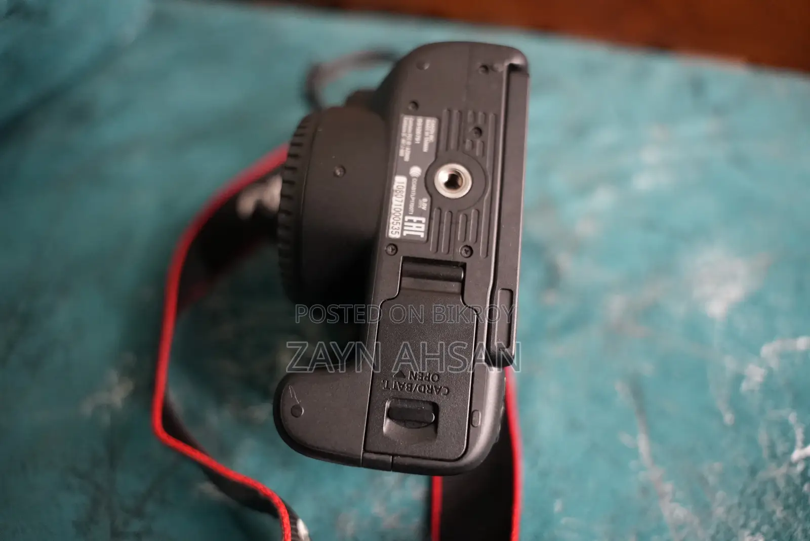 Canon EOS 200D Mark II + 50mm F/1.8 STM | Very Lightly Used