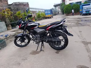 বাজাজ ডিসকভার ১২৫ ২০১৯ কালো