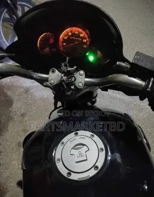 হোন্ডা ইউনিকর্ন ২০০৯ কালো