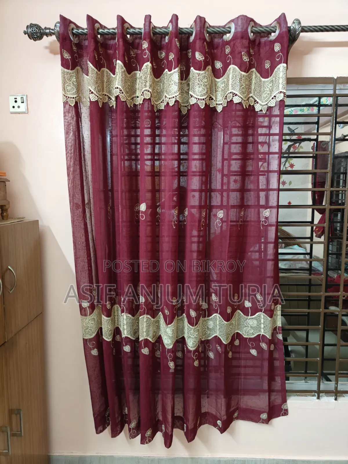 10 pieces of curtains (8 pleats each)