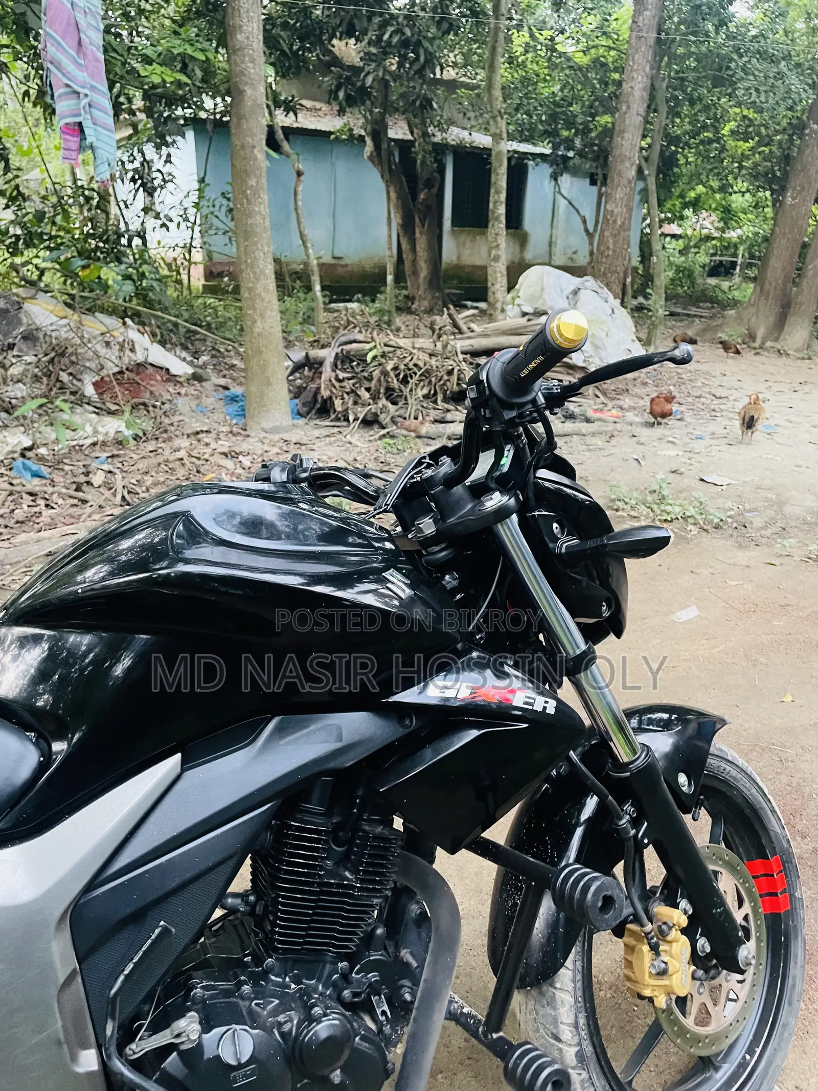 সুজুকি জিক্সার ২০২২ কালো