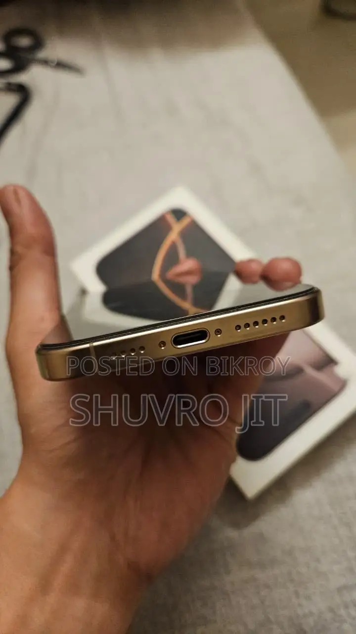 অ্যাপল আইফোন ১৬ প্রো ম্যাক্স ২৫৬ জিবি গোল্ড