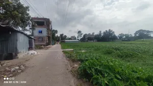৮ কাঠা জমি